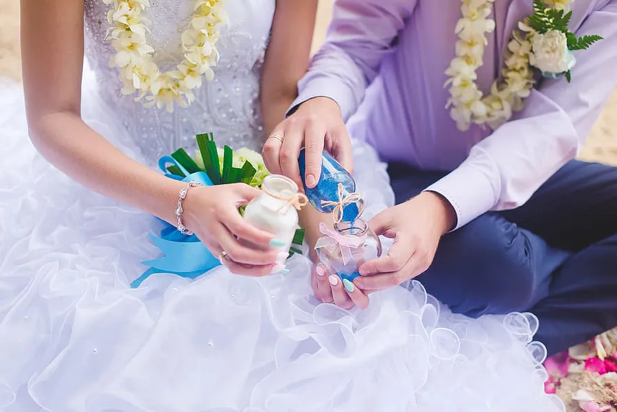 15 étapes pour créer le rituel du sable parfait à votre mariage