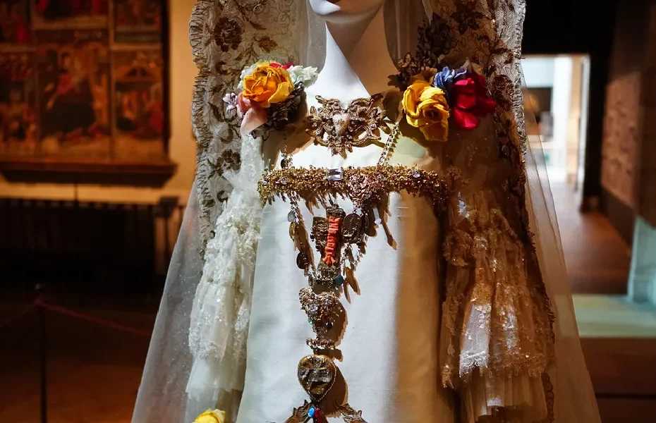 Trouvez La Robe de Mariée Deux Pièces Parfaite Pour Vous!